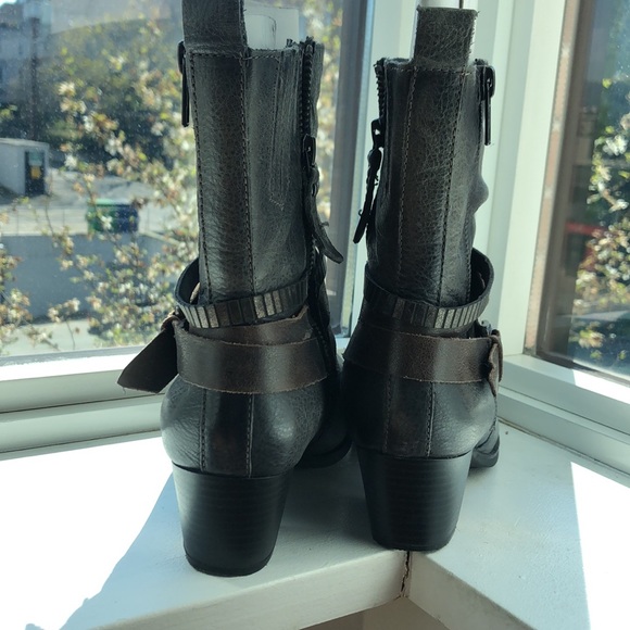 Earth Booties - Picture 6 of 8